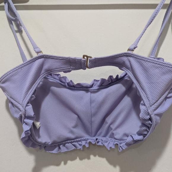 NEW Hollister Lilac Ruffled Hem Bikini Top - Picture 6 of 10